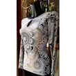 Barna színű női elegáns, alkalmi felső, mandala mintával Barna színű női elegáns, alkalmi felső, mandala mintával