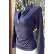 Sötétkék karcsúsított alakra simuló női elegáns alkami felső, hosszú ujjú, inkg nyakú, magyar