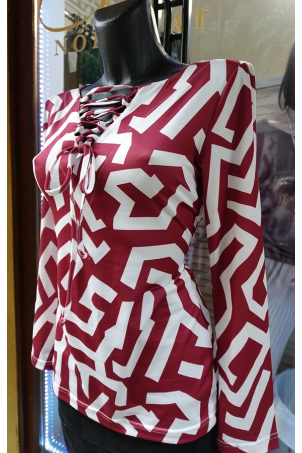 Elegáns bordó színű női felső, tunika, karcsúsított, hosszú ujjú Elegáns bordó színű női felső, tunika, karcsúsított, hosszú ujjú