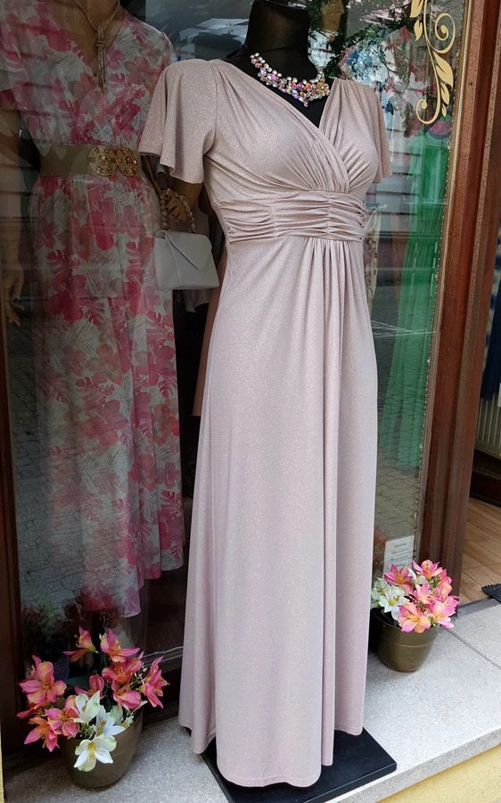 Elegáns csillámló beige pille ujjú maxi alkalmi női ruha