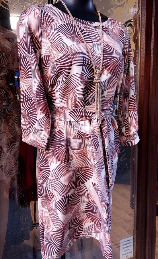 Őszi barna beige színű elegáns női ruha